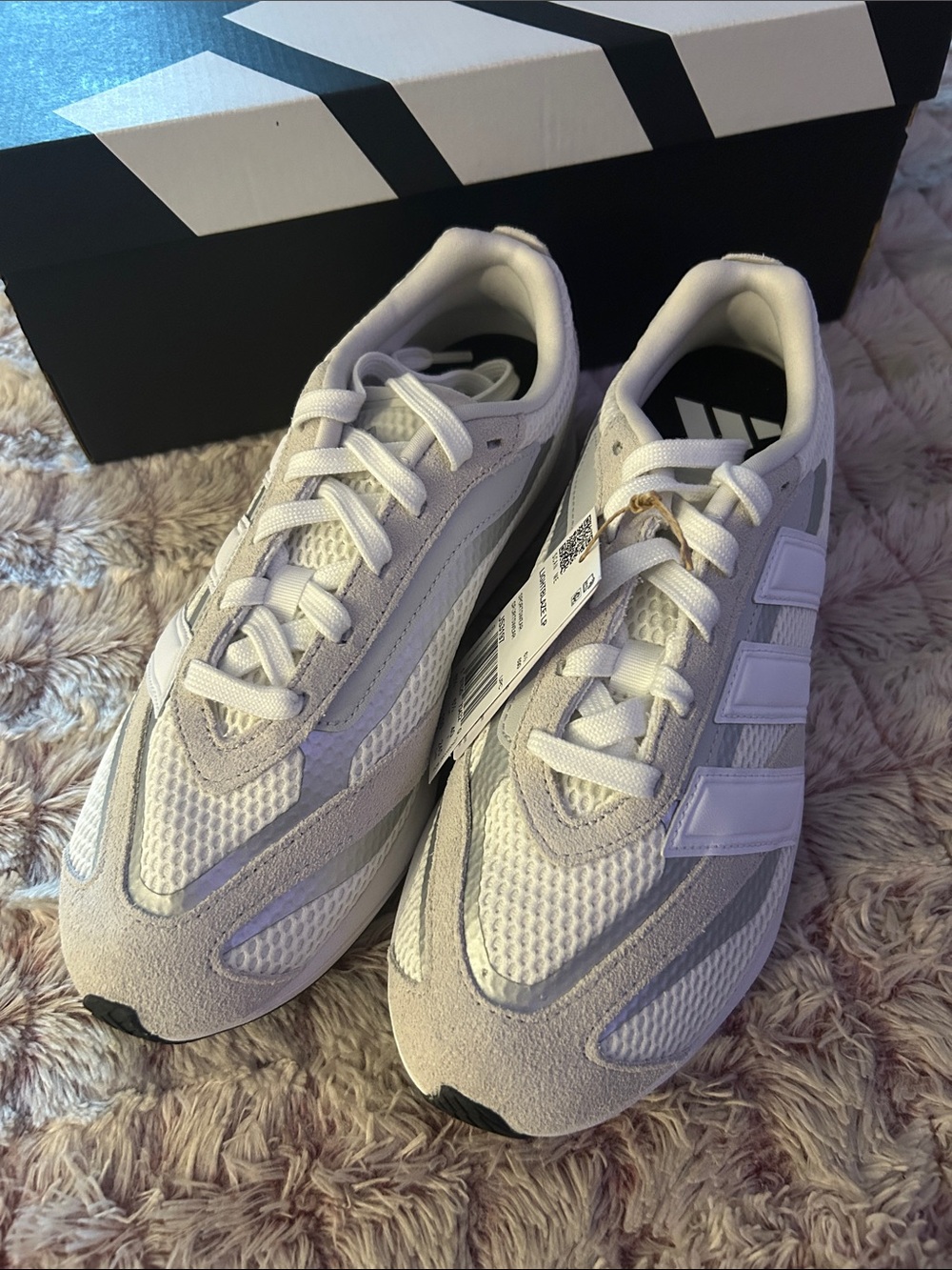 adidas Womens Lightblaze Lp Sneakers size 8